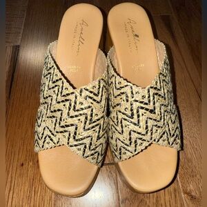 Avelini Woven Wedge Sandals Size 38 (US 7.5)